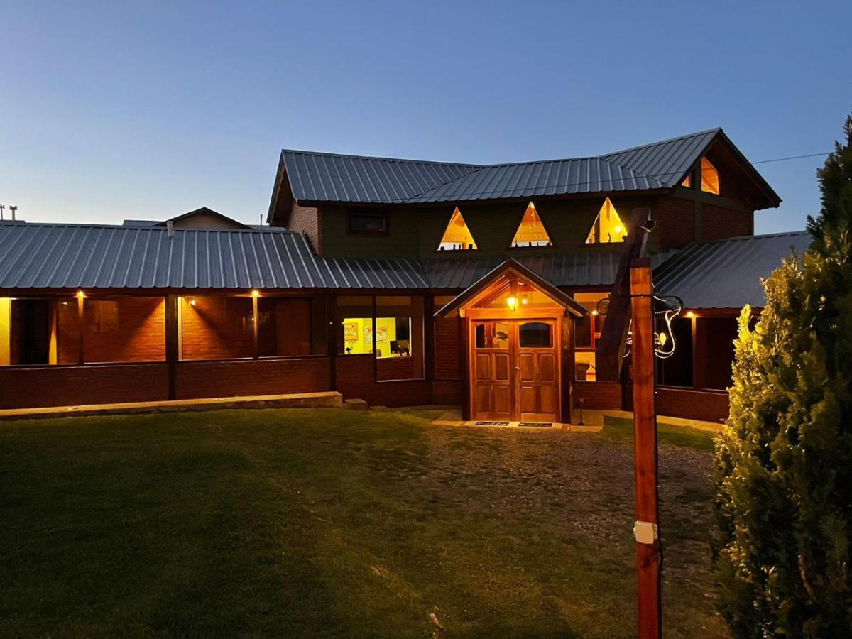 Ruca Nel Hotel El Calafate Exterior foto